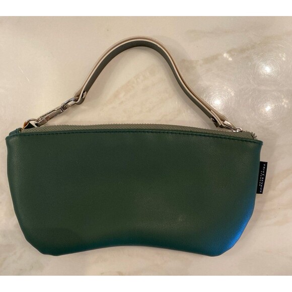 Prive Revaux Eyeglass Case Zipper Closure with Strap Green  Sunglasses Readers - Picture 2 of 8